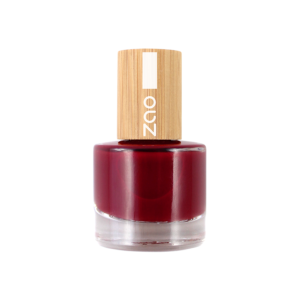 Le vernis à ongle teinte rouge passion